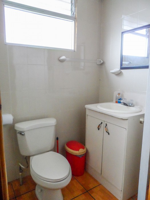 Baño, apartamento 8H, Quetzaltenango.